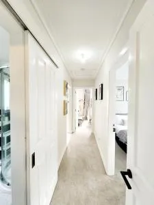 Star in Petone - Beautiful 3 bedroom home, close to all amenities & FREE parking - 下哈特