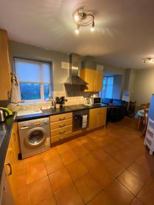 Airport and DCU, NO PARKING