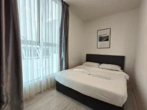 Modern&Cozy 2B1B Flat in KK - Infinity pool - 甘榜森布兰