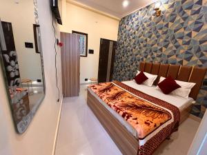 TEMPLE TOWN HOMES durgakund near assi ghat