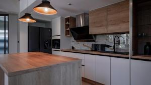 Luxury Modern Loft Villa Riverhouse