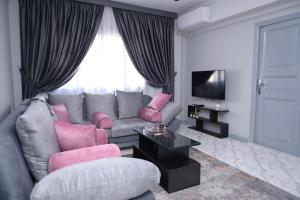 Belle Helen - Bright Independent Apartment