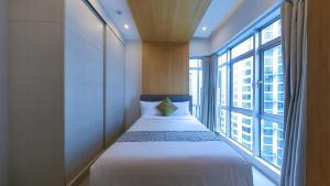 Full-Serviced Residential Apartment in Blue Sapphire, BGC