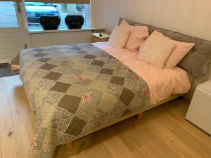 Quarles 80 - free parking