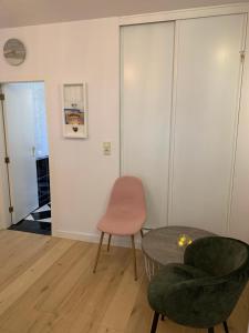 Quarles 80 - free parking