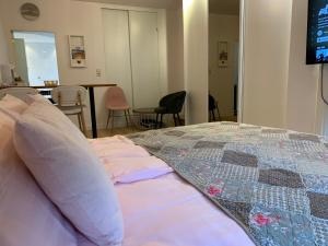 Quarles 80 - free parking