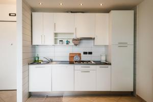 Monolocale con garage fronte mare -La Dolce Vita