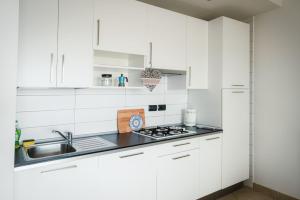 Monolocale con garage fronte mare -La Dolce Vita