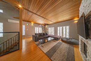 Powdersuites by The Hakuba Collection