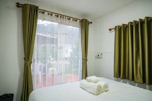 บ้านในสวน รีสอร์ท หุบป่าตาด