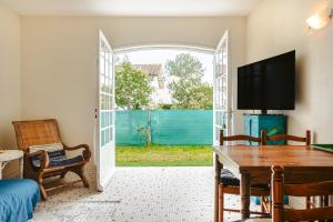 Maisons de vacances Longere proche plage et foret : photos des chambres