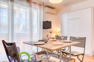 Appartements Acces Direct Plage, Vue Mer, Wifi : photos des chambres