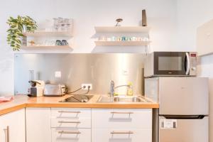 Appartements Acces Direct Plage, Vue Mer, Wifi : photos des chambres