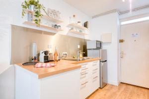 Appartements Acces Direct Plage, Vue Mer, Wifi : photos des chambres