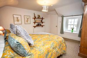 Hall House 3 Bedroom House St Florence