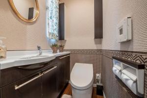 Sugamo Aqua Palace -最大10名池袋エリア220平米の豪邸-