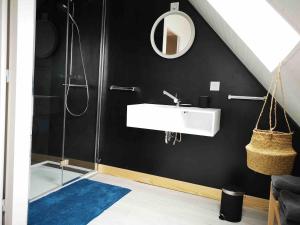 Proche des plages, piscine extérieure