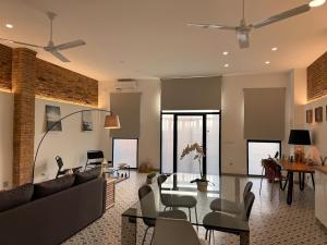 Family Sea & Home Cabanyal