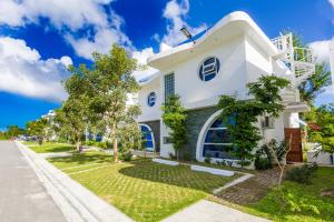 New Stylish 3BR Villa with Private Pool & Terrace