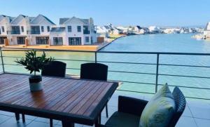 Coastal Life 21 Kingston Place Marina Martinique