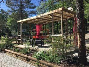 Campings Camping 3 etoiles - ccaiaah : Maison de Vacances