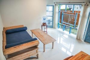 Ubud Brick House - Interior and Modern Comfort