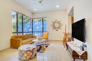 ELIVAAS Villa 39 - Serene 6 BHK Retreat with Pvt Pool, Gaming Zone & Balcony