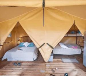 Campings Camping 4 etoiles - Parc aquatique - efaaa0 : photos des chambres
