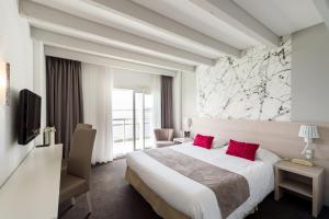 Family Duplex Sea View room in Hôtel De L'océan
