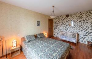 Maisons de vacances Amazing Home In Saint-Pe-De-Leren : photos des chambres