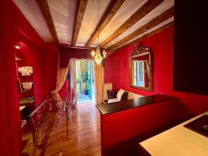 La Vie en Rouge - Porta Venezia Milano