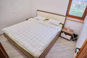 Hisa na Zlatem polju