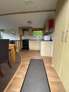 Beautiful Bright holiday let, 5 Miles from Dornie