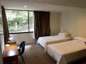 3-bed house with Private beach