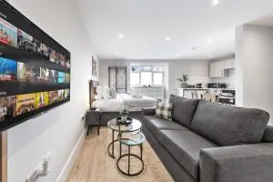 20min to Central London Modern Studio - New Southgate