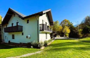 Cabana Patric Valea Avrigului