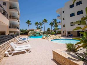 Mediterranean Sunrise Apartments A2