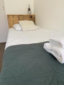 Hotels Hotel Restaurant des Grottes du Pech Merle : Chambre Triple Confort