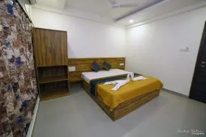 Hotel Lotus by Cloudnine - 卡希德