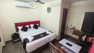 Hotel RK Grand