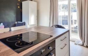 1 Bedroom Awesome Home In Klövedal