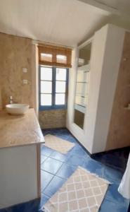 Maisons de vacances Gites La Maison pres de la fontaine et La Cabane du Pecheur : photos des chambres