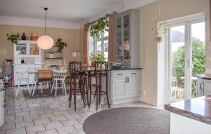 3 Bedroom Lovely Home In Ystad
