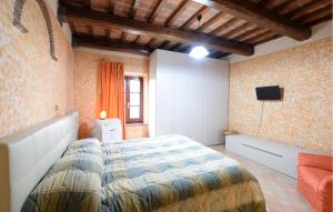 3 Bedroom Stunning Apartment In Ficulle