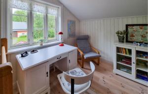 3 Bedroom Stunning Home In Tingsryd