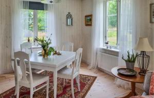 3 Bedroom Stunning Home In Tingsryd