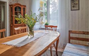 3 Bedroom Stunning Home In Tingsryd