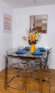 Deluxe Tower Bridge Apartment