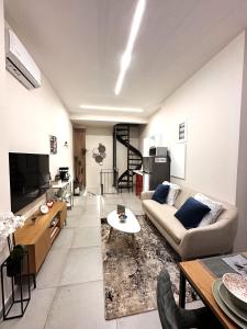 City Center Acropolis area Maisonette Modern House