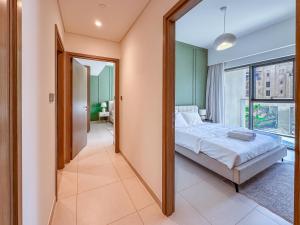 Spectacular Burj Khalifa View, 2BR Luxury Apartment by SBH